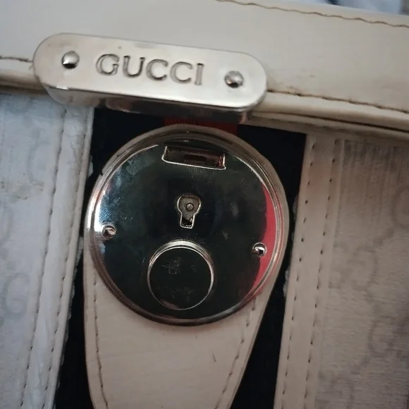 Gucci Rajah Handbag - Picture 4 of 7